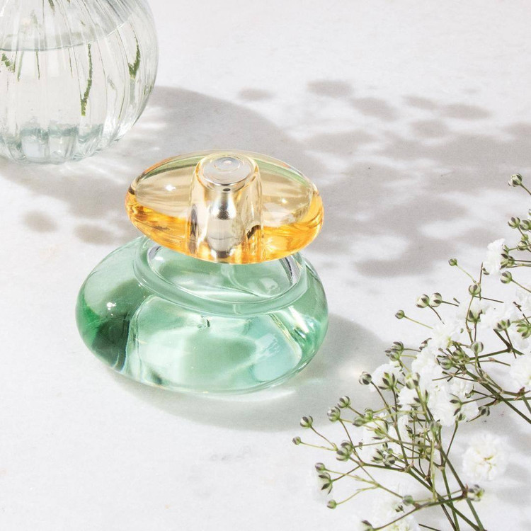 عطر زنانه الوی ال دوتیت - شیشه سبز و زرد